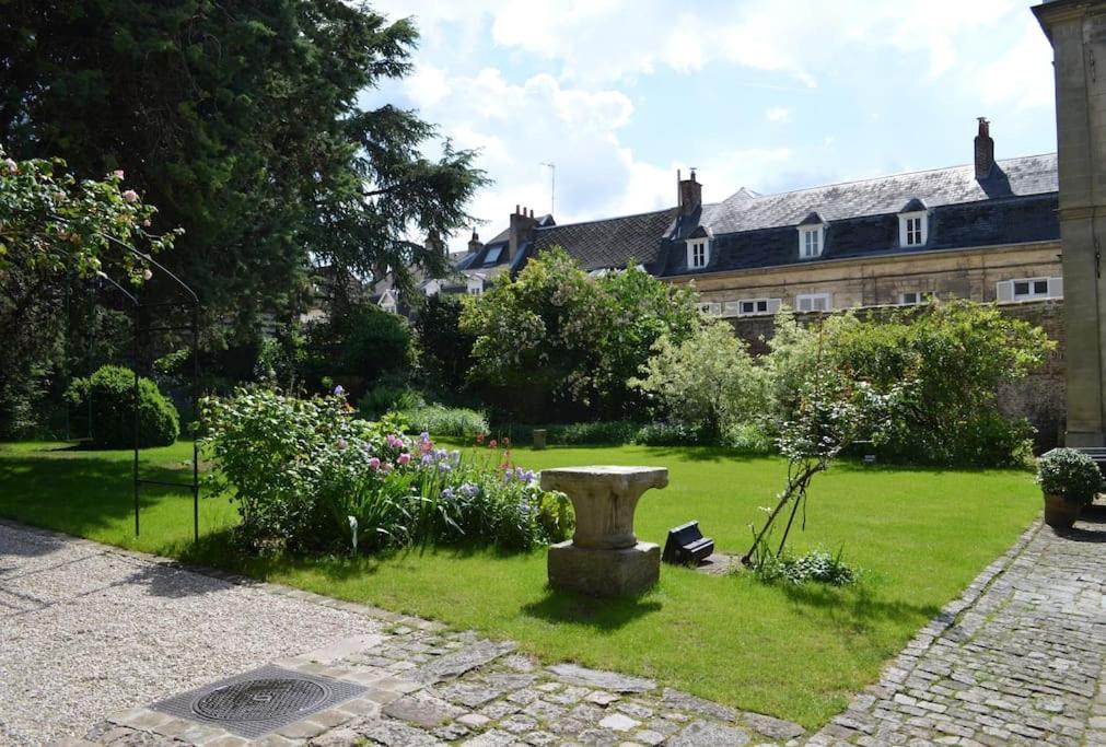 Appartement Jardin De La Prefecture à Arras Extérieur photo